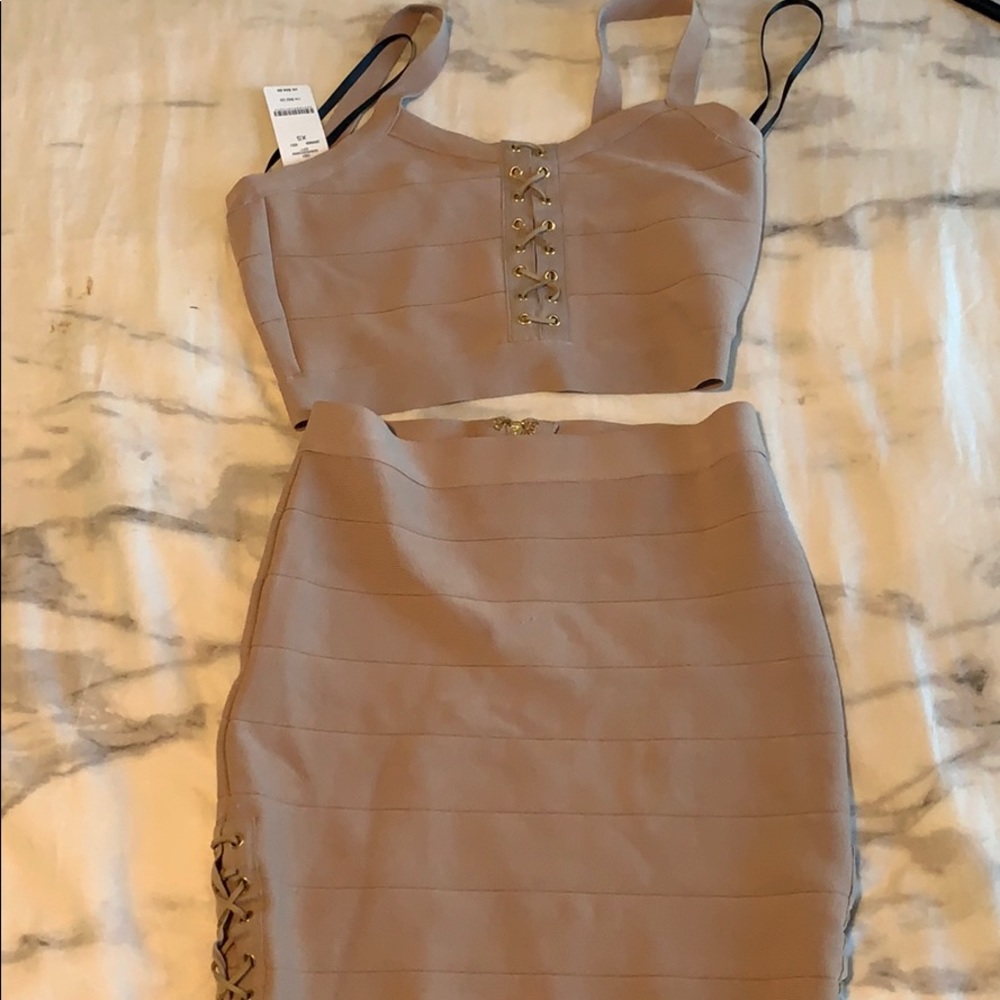 BEBE bandage skirt set